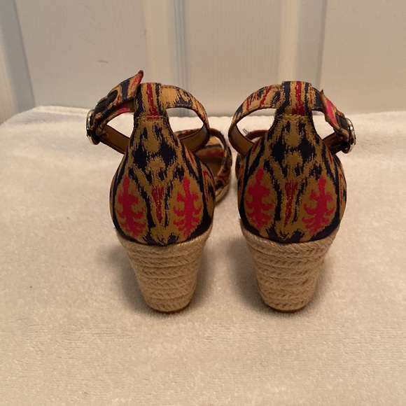 Nine West Aztec Style Wedges…size 10 1/2 M - Picture 5 of 8